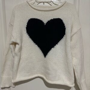 Women's Sweater with Heart Design - White and Black